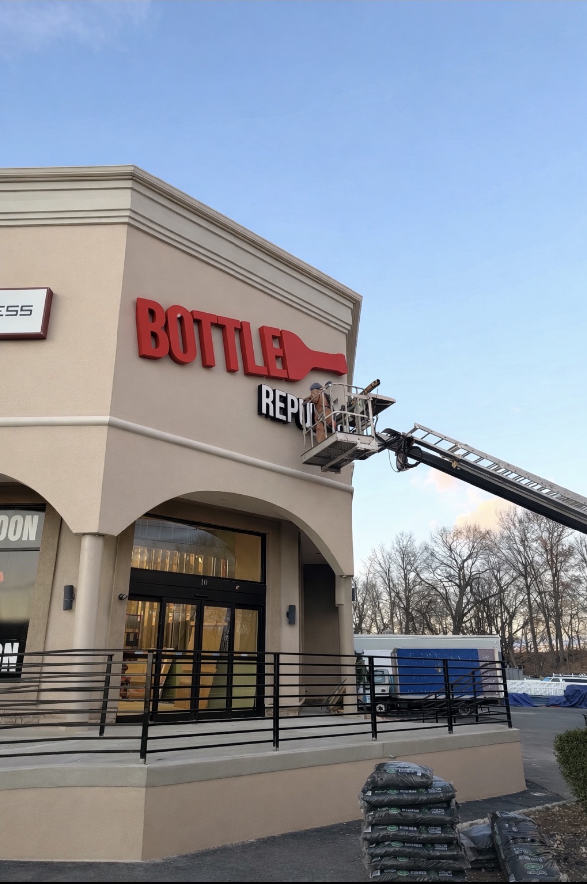 Channel letter sign example - Bottle Republic building signage